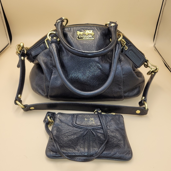 Coach Handbags - COACH Madison Sophia 18609 Black Leather Purse Shoulder bag & matching Wristlet
